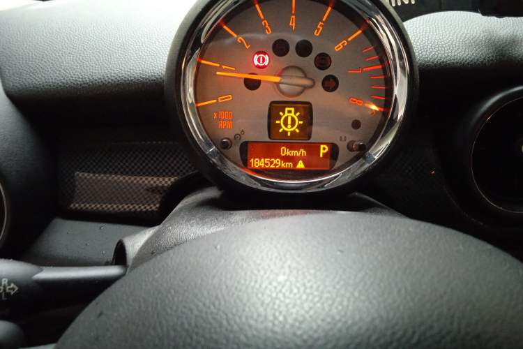 Used MINI 2011 1.6T COOPER S Odometer Close Up