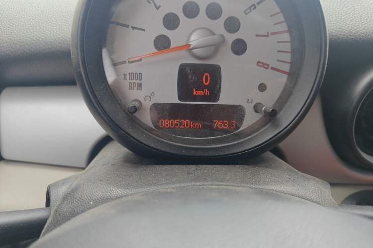 Used MINI 2011 1.6L ONE Odometer Close Up