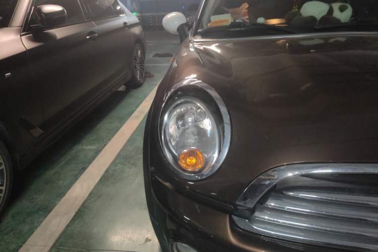 Used MINI 2011 1.6L COOPER Fun Right Front Headlight