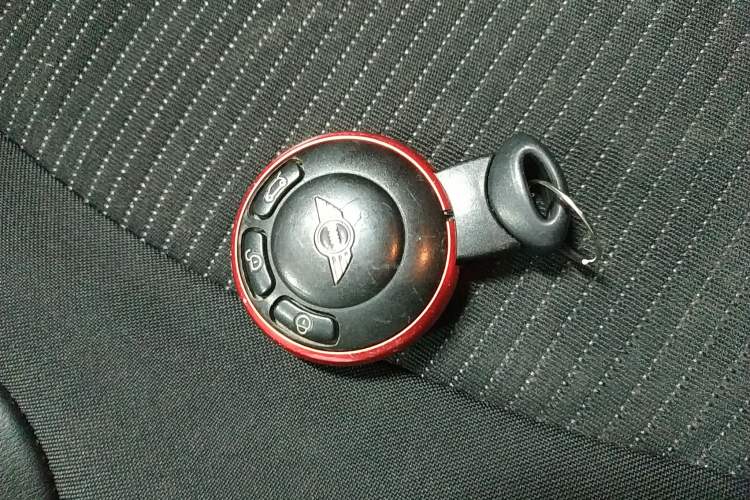 Used MINI 2011 1.6L COOPER Fun Vehicle Key