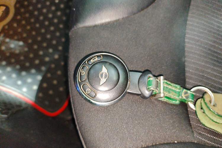 Used MINI 2011 1.6L COOPER Fun Vehicle Key
