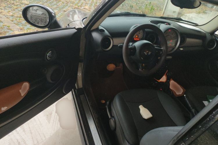 Used MINI 2011 1.6L ONE Driver Seat
