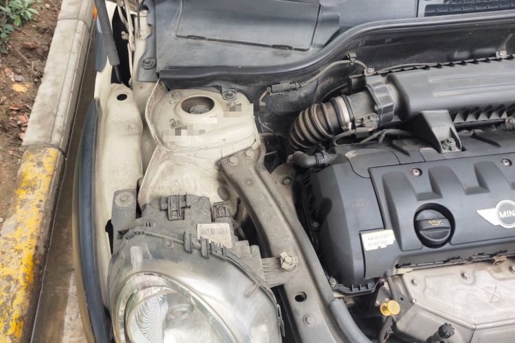 Used MINI 2011 1.6L COOPER Fun Engine Bay Right