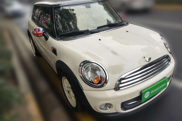 Used MINI 2011 1.6L COOPER Fun Front Right 45 Deg