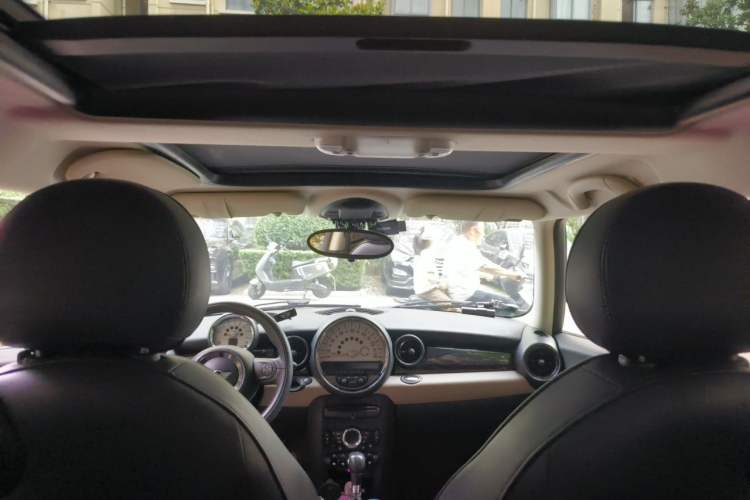 Used MINI 2011 1.6L ONE Headliner