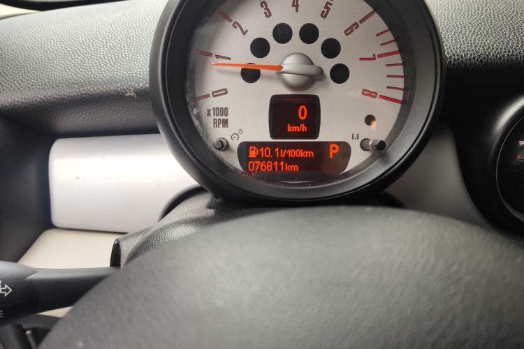 Used MINI 2011 1.6L COOPER Fun Odometer Close Up
