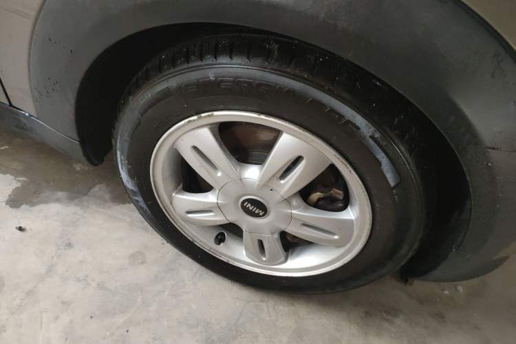 Used MINI 2011 1.6L ONE Right Front Wheel Hub