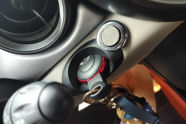 Used MINI 2011 1.6L COOPER Fun Vehicle Key