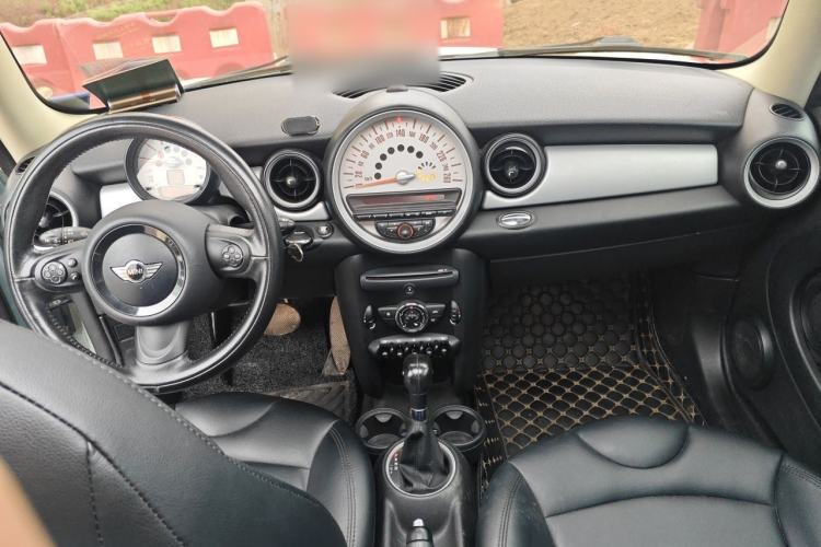 Used MINI 2011 1.6L COOPER Fun Center Console