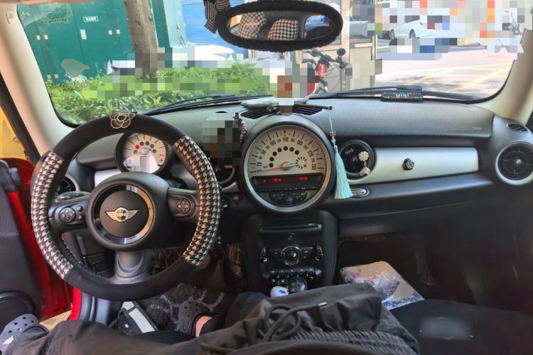 Used MINI 2011 1.6L COOPER Fun Center Console