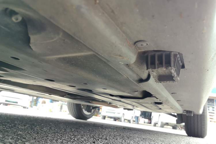 Used MINI 2011 1.6L COOPER Fun Chassis Front Left