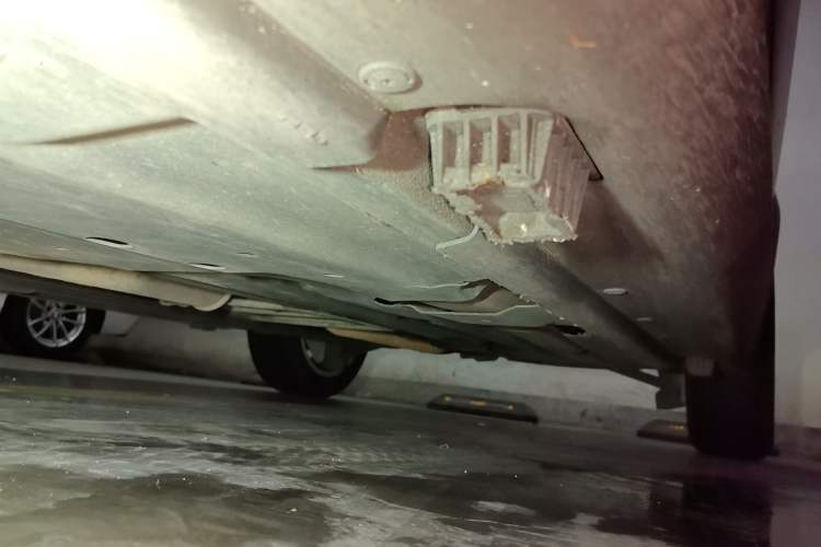 Used MINI 2011 1.6L COOPER Fun Chassis Front Left
