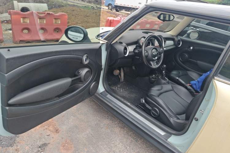 Used MINI 2011 1.6L COOPER Fun Driver Seat