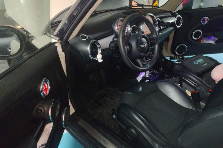 Used MINI 2011 1.6L COOPER Fun Driver Seat
