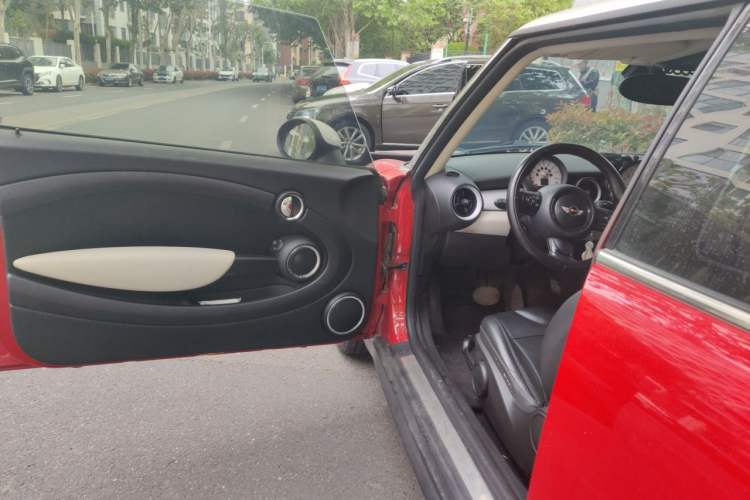 Used MINI 2011 1.6L COOPER Excitement Driver Seat