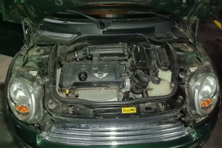 Used MINI 2011 1.6L COOPER Fun Engine Bay