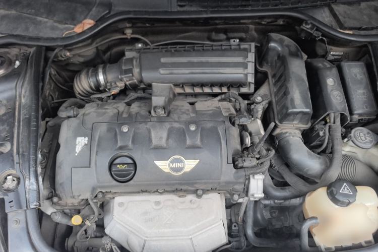 Used MINI 2011 1.6L COOPER Fun Engine Bay