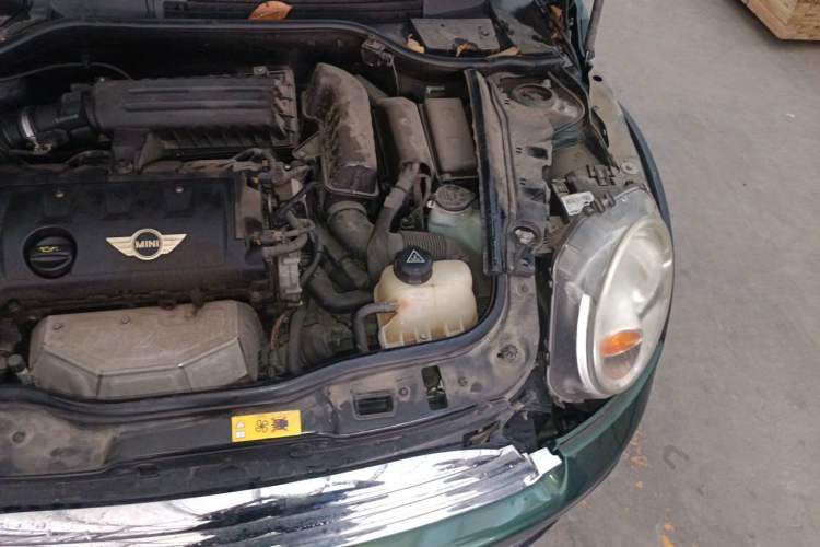 Used MINI 2011 1.6L COOPER Fun Engine Bay Left