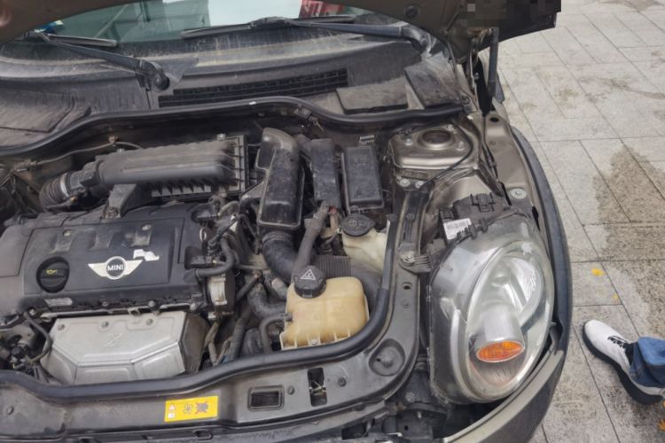 Used MINI 2011 1.6L COOPER Fun Engine Bay Left