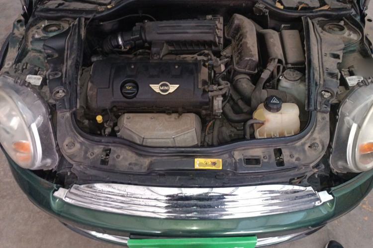 Used MINI 2011 1.6L COOPER Fun Engine Bay