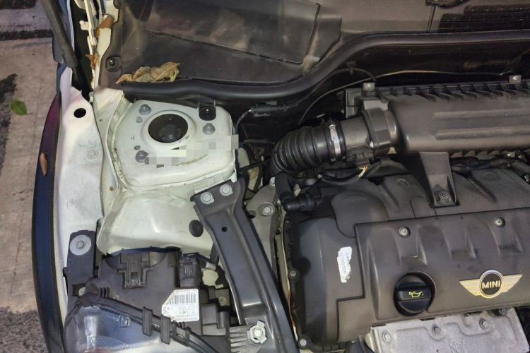 Used MINI 2011 1.6L COOPER Excitement Engine Bay Right
