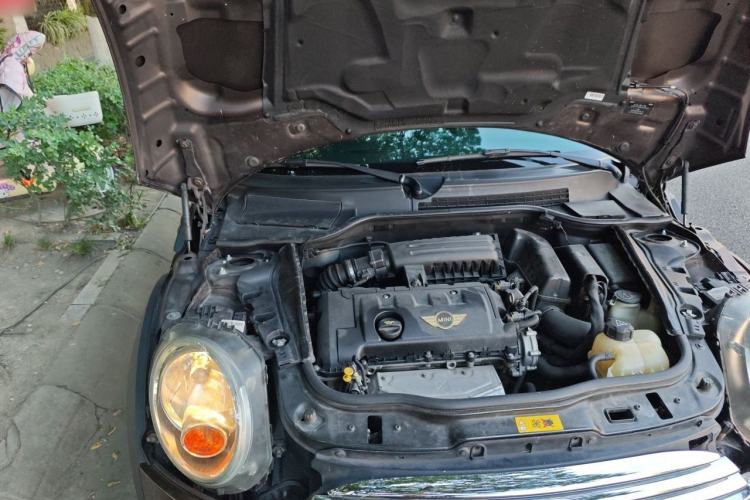Used MINI 2011 1.6L COOPER Fun Engine Bay Right