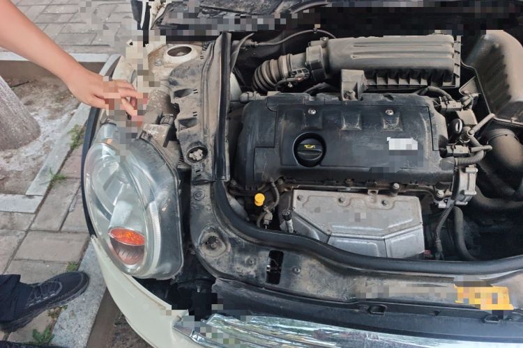 Used MINI 2011 1.6L ONE Engine Bay Right