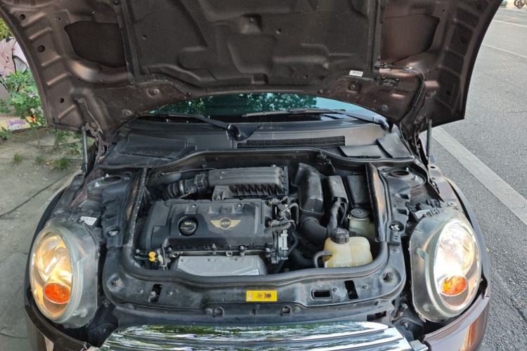Used MINI 2011 1.6L COOPER Fun Engine Bay