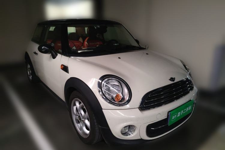 Used MINI 2011 1.6L COOPER Fun Front Right 45 Deg