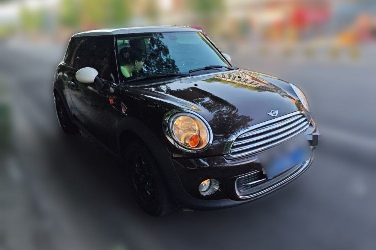 Used MINI 2011 1.6L COOPER Fun Front Right 45 Deg