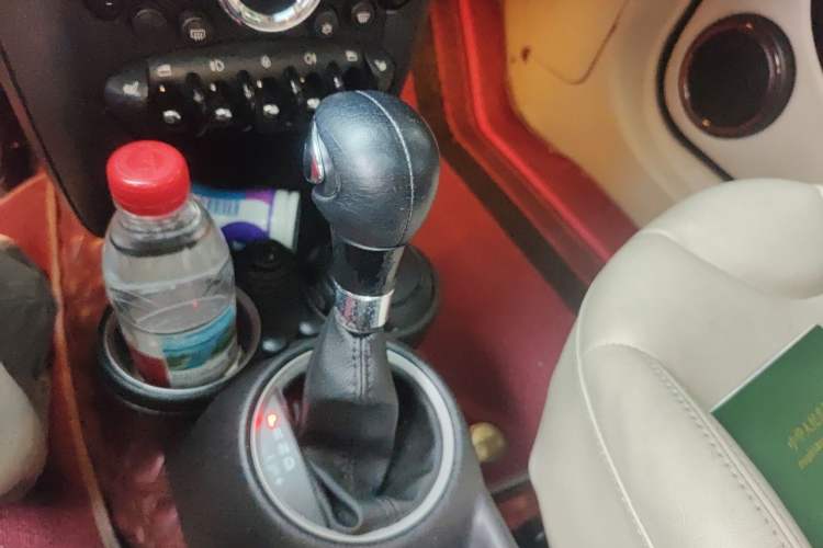 Used MINI 2011 1.6L COOPER Excitement Gear Lever