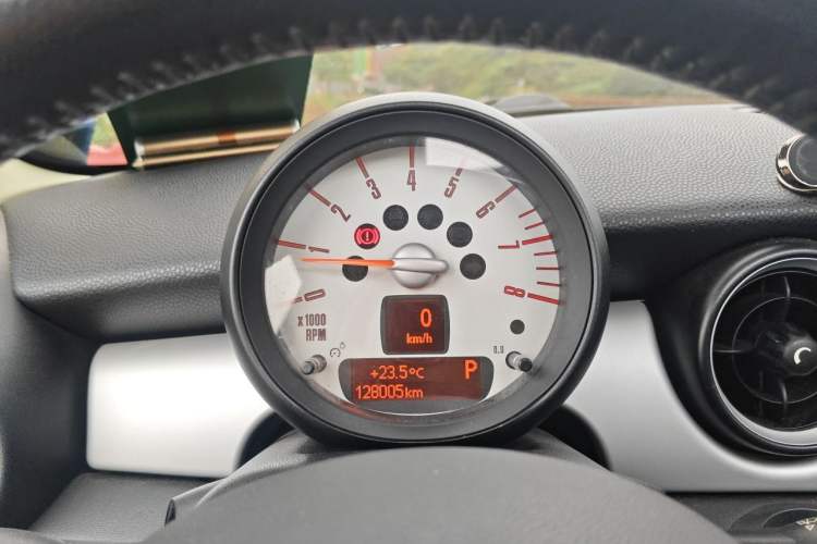 Used MINI 2011 1.6L COOPER Fun Instrument Cluster