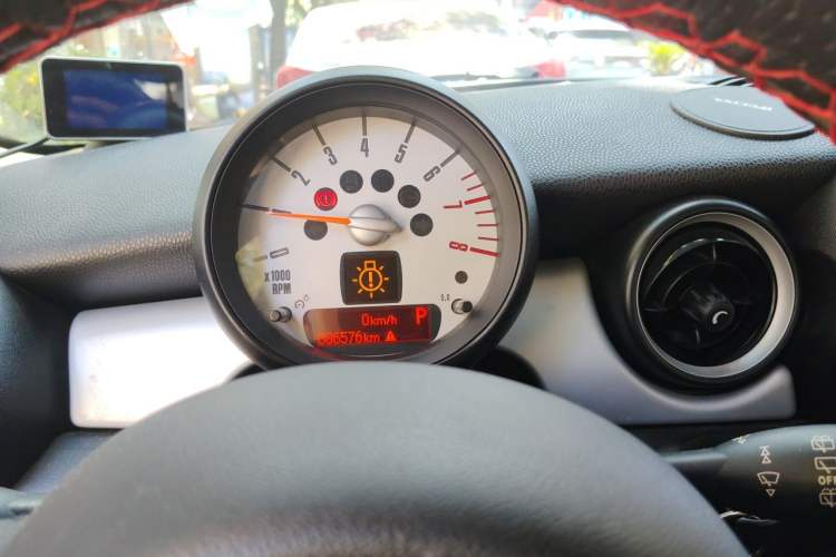 Used MINI 2011 1.6L COOPER Fun Instrument Cluster