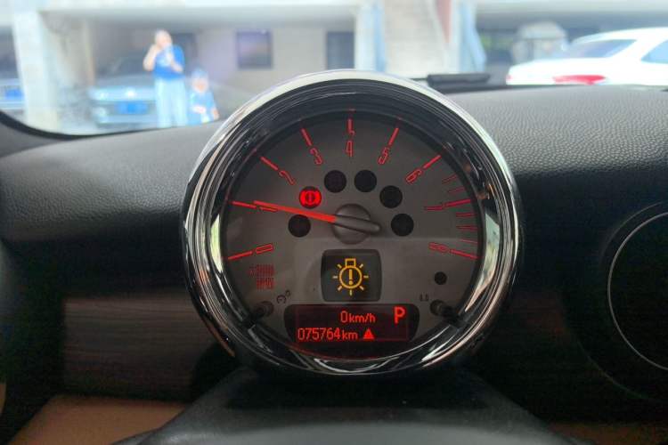 Used MINI 2011 1.6L COOPER Fun Instrument Cluster