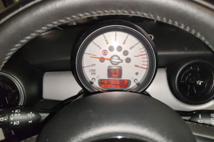 Used MINI 2011 1.6L COOPER Fun Instrument Cluster