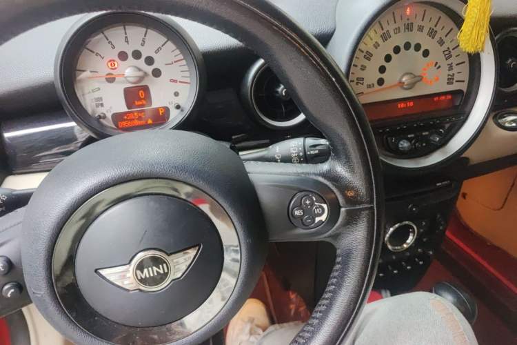 Used MINI 2011 1.6L COOPER Excitement Instrument Cluster