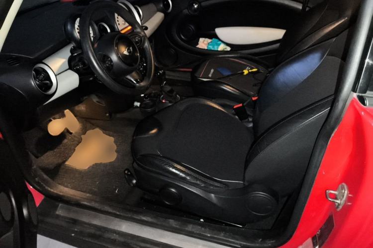 Used MINI 2011 1.6L COOPER Fun Left Front Seat