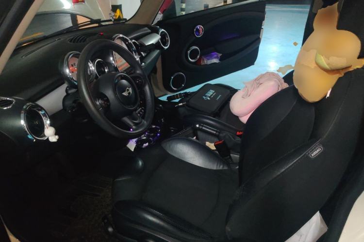 Used MINI 2011 1.6L COOPER Fun Left Front Seat
