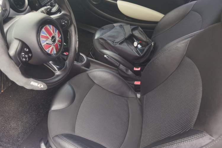Used MINI 2011 1.6L COOPER Fun Left Front Seat