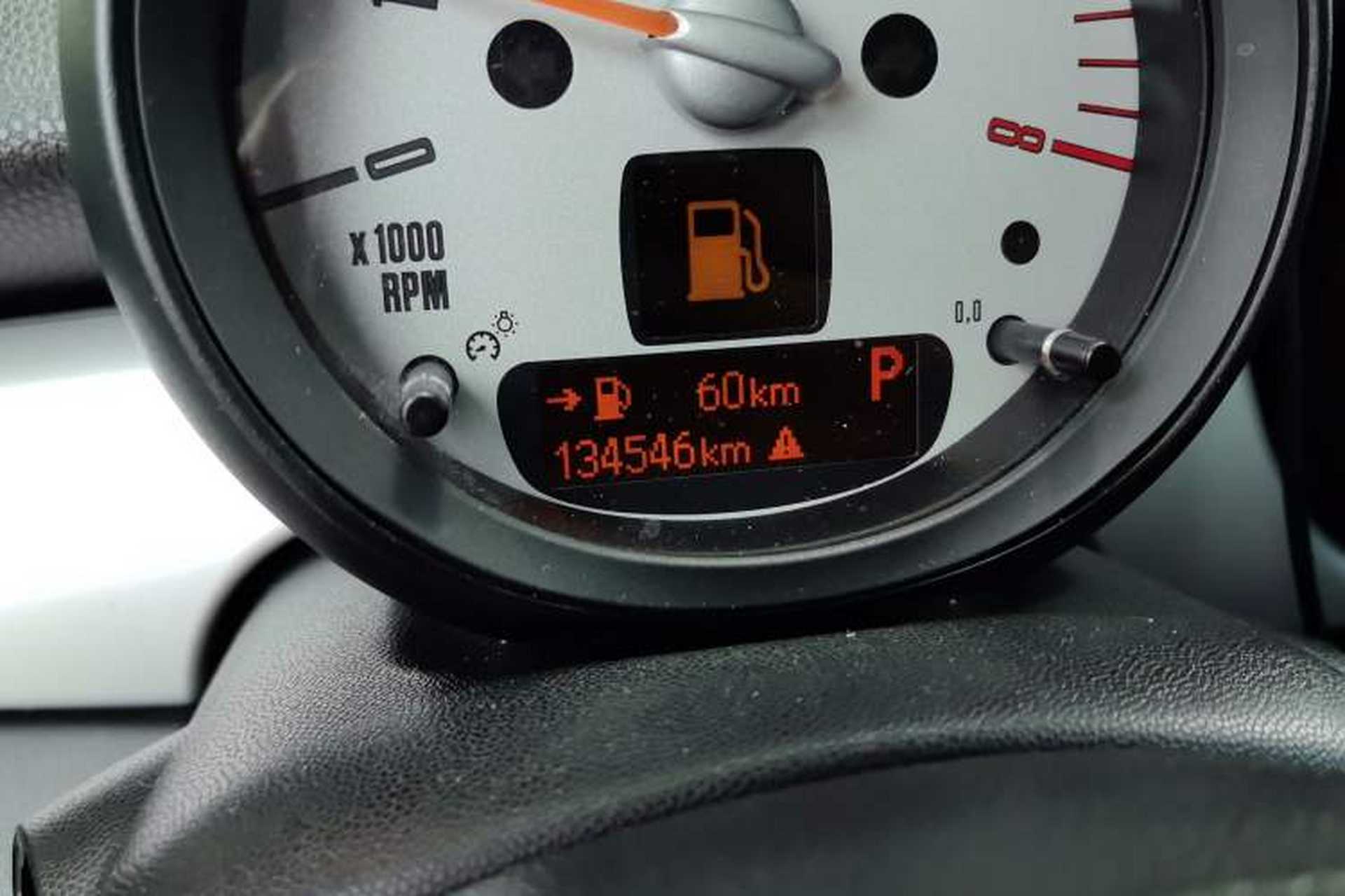 Used MINI 2011 1.6L COOPER Fun Odometer Close Up
