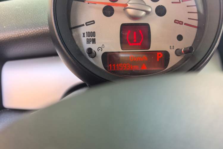 Used MINI 2011 1.6L COOPER Fun Odometer Close Up