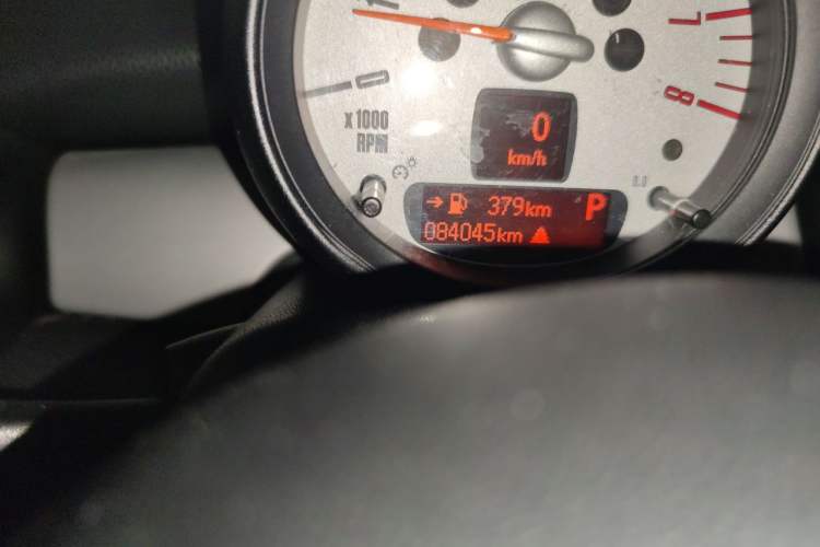 Used MINI 2011 1.6L COOPER Fun Odometer Close Up