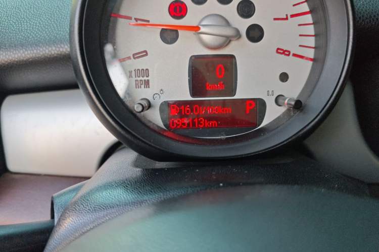 Used MINI 2011 1.6L COOPER Fun Odometer Close Up
