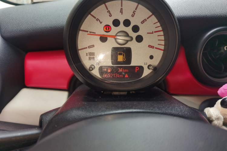 Used MINI 2011 1.6L COOPER Fun Odometer Close Up