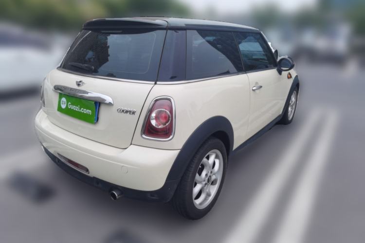 Used MINI 2011 1.6L COOPER Fun Rear Right 45 Deg