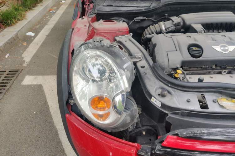 Used MINI 2011 1.6L COOPER Excitement Right Front Headlight