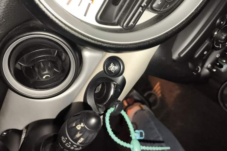 Used MINI 2011 1.6L COOPER Fun Vehicle Key
