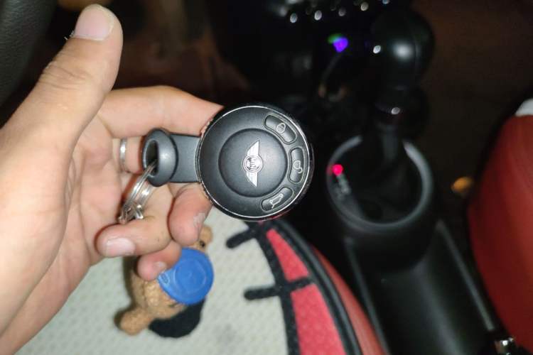 Used MINI 2011 1.6L COOPER Fun Vehicle Key