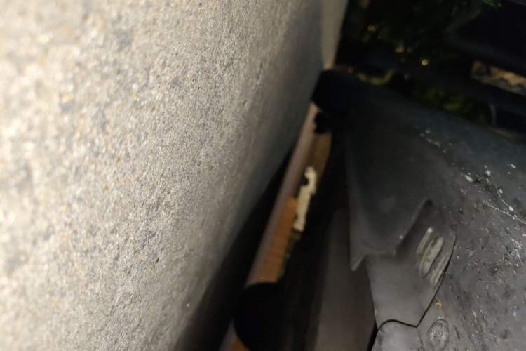 Used MINI 2011 1.6L COOPER Fun Chassis Front Right