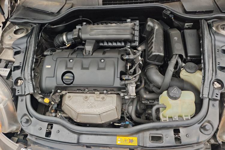 Used MINI 2011 1.6L ONE Engine Bay
